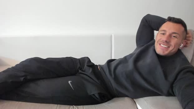 roberto4ever 01-10-2025 video playtime