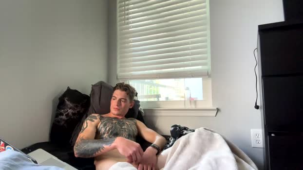 boynekstdoorr