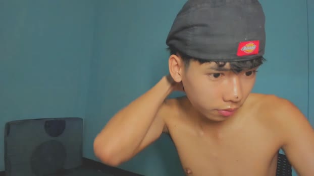 leo_hottiesexyasian