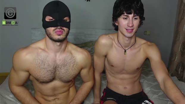 oliver_baker 04-10-2025 video kissing