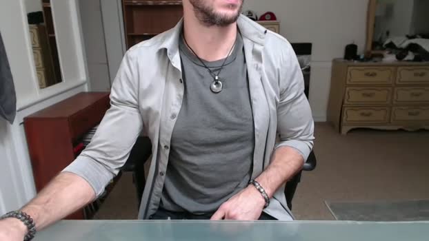 cloud900x 09-10-2025 video handsome