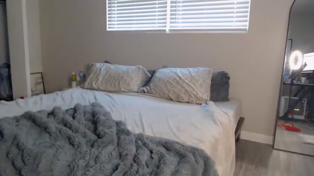 zoeemonroe Chaturbate Female 08-10-2025