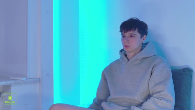 hugebangins_ 12-10-2025 video legs