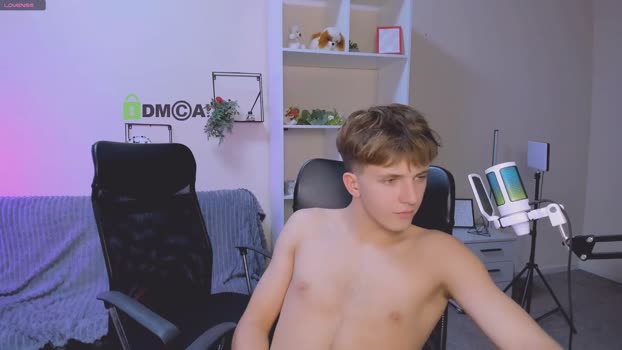 travis_wolf_ 12-10-2025 video hardcore