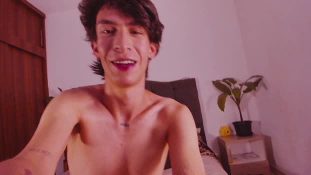 2gays_1straight 15-10-2025 video gay