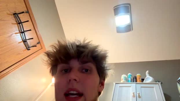 bigskinnyboyshh 17-10-2025 video kiss