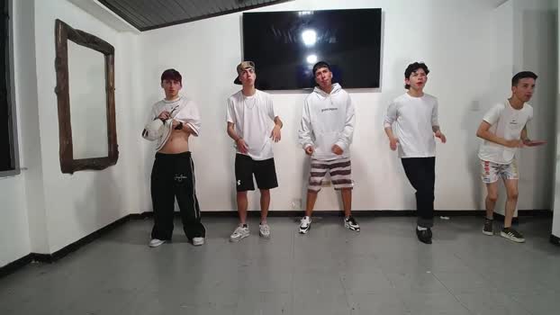 gnecos 16-10-2025 video kinky