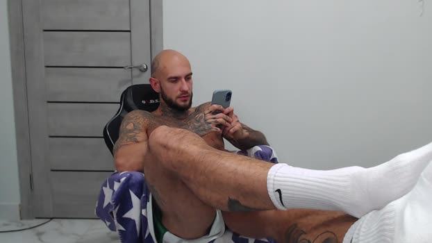 maxi_foxxx 21-10-2025 video Video