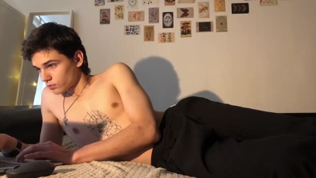 mark_romal 22-10-2025 video kiss