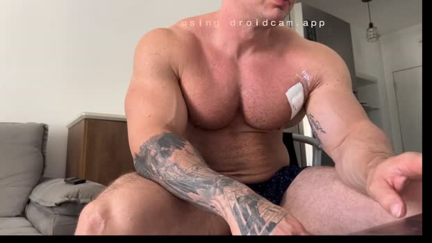 couplemuscle40 24-10-2025 video yummy