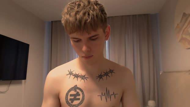 fredd_xanderrs 24-10-2025 video Pretty