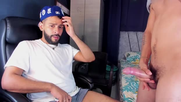 dcollins_ 25-10-2025 video kissing