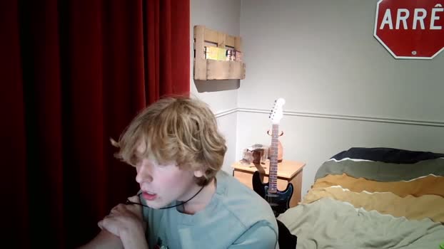gayblondboy