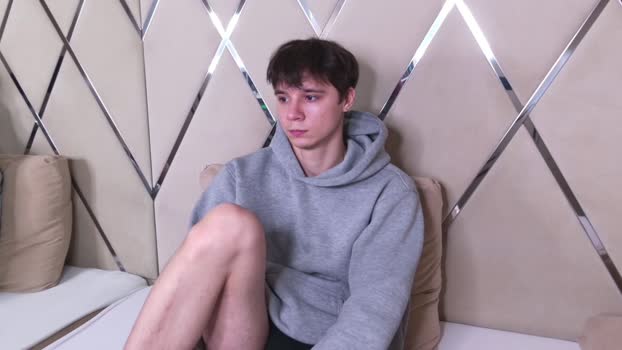 hugebangins_ 26-10-2025 video jerkoff