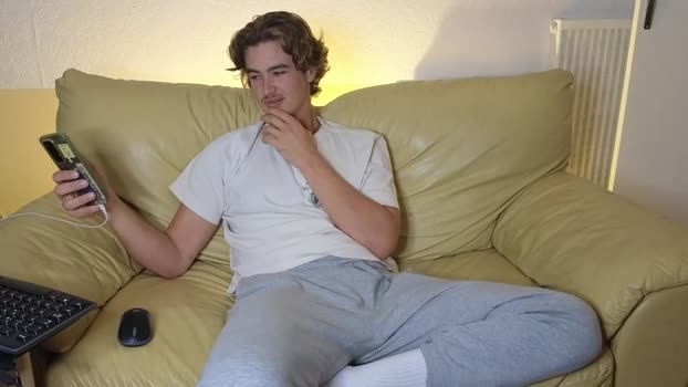 alex83530 26-10-2025 video bicurious