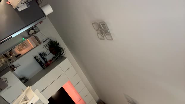 roberto_twink1 27-10-2025 video gay