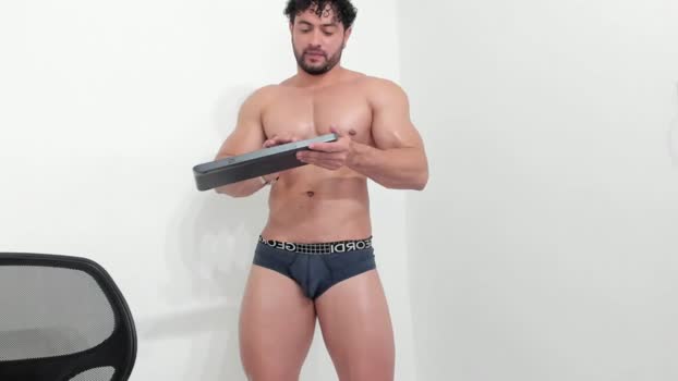 thomas_brandon 28-10-2025 video amateur