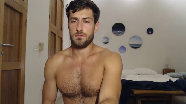 yoooups 28-10-2025 video striptease