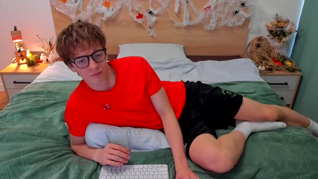 lanny_fandi 29-10-2025 video striptease