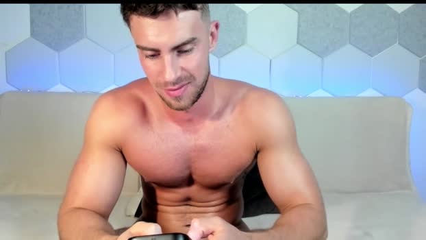 dennis_bloom 08-11-2025 video beauty