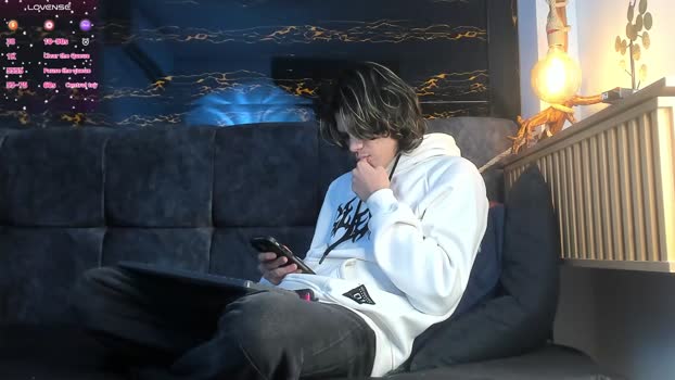 diamond_twink 08-11-2025 video show