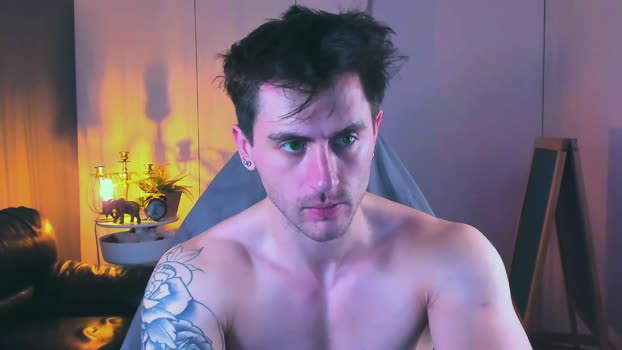 oscar_miller_ 09-11-2025 video legs