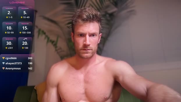 therealveggieboy 11-11-2025 video kiss