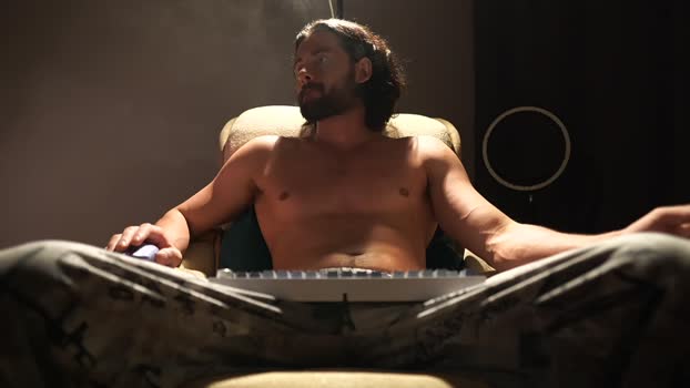 double_luckystrike 14-11-2025 video cute