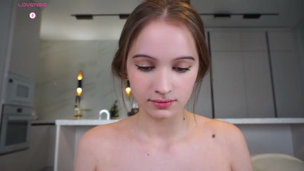 hecola Chaturbate Female 13-11-2025