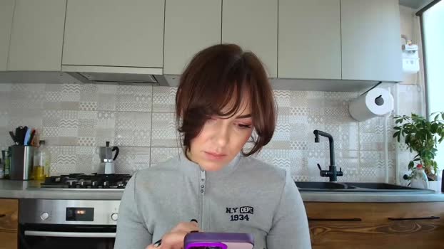 missnelly Chaturbate Female 14-11-2025