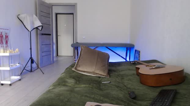 marc105100 16-11-2025 video Naked