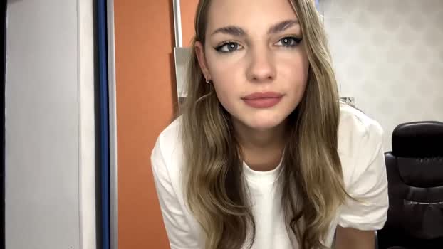 pricillahoinacki Chaturbate Female 16-11-2025