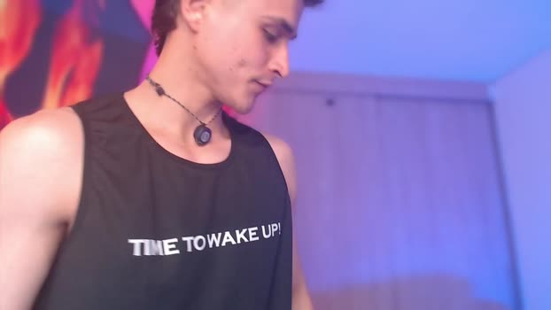 thomklein 19-11-2025 video handsome