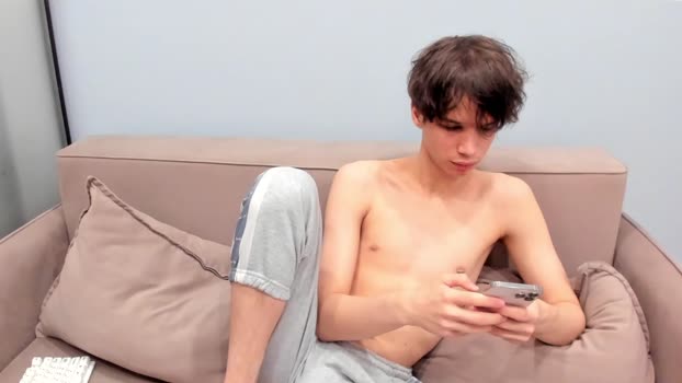 your_shy_guy 21-11-2025 video natural