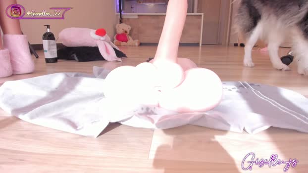 giselle_js Chaturbate Female 22-11-2025