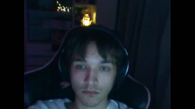 whitekingg 24-11-2025 video suck