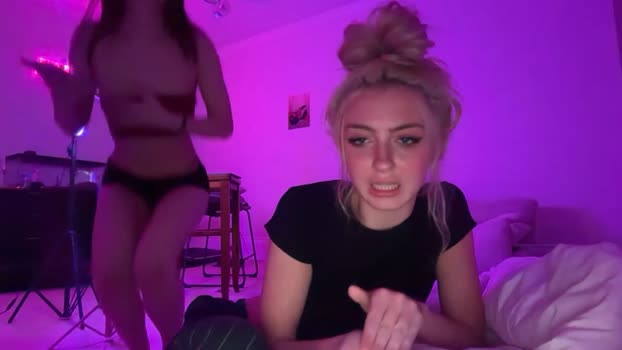 chloeros3e Chaturbate Female 27-11-2025