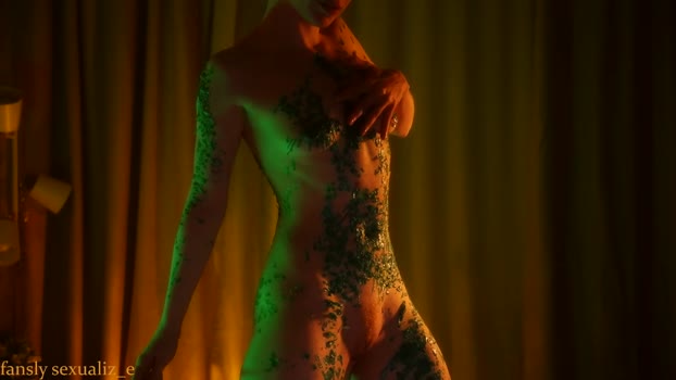 sexualiz_e Chaturbate Female 28-11-2025