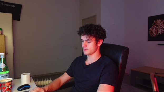 eric_poston 30-11-2025 video striptease