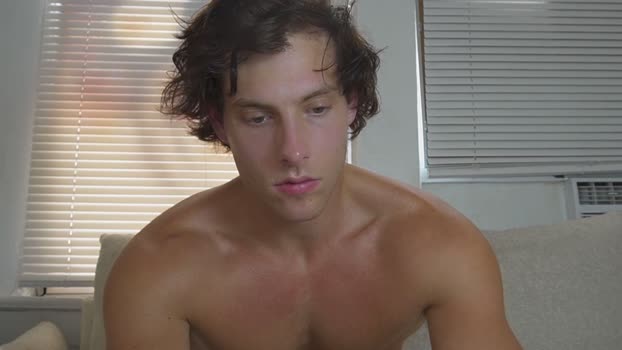 alex_islive 04-12-2025 video fingers