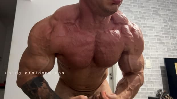 couplemuscle40 05-12-2025 video kinky