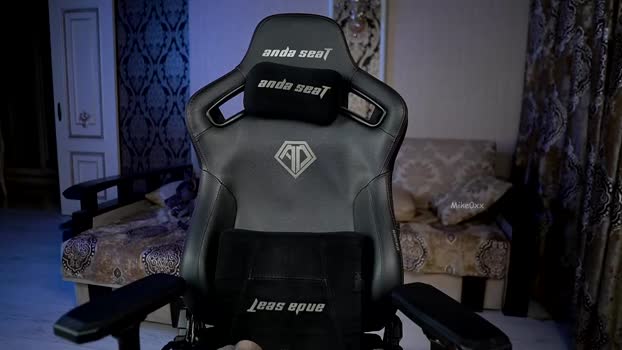 mike0xx 04-12-2025 video kissing