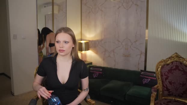 bright_diamonds_054 Chaturbate Couple 08-12-2025