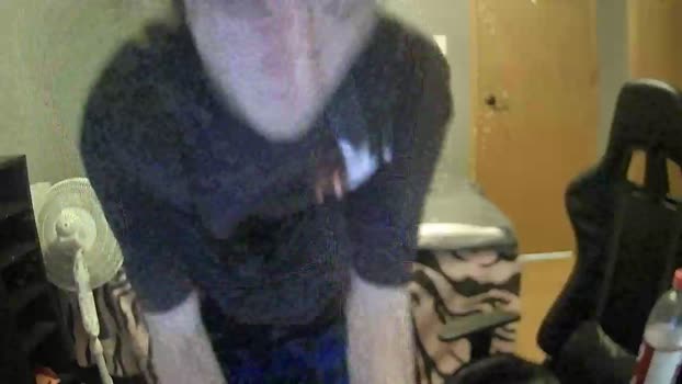 bigman32124 08-12-2025 video kiss