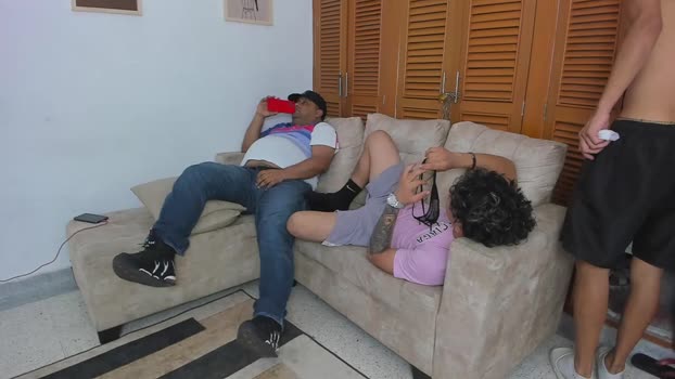 nympho_nathy_sophi Chaturbate Couple 08-12-2025