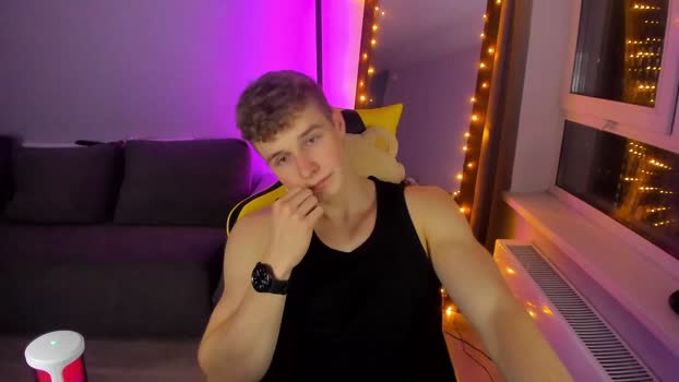 kurt_hanssen 09-12-2025 video kiss