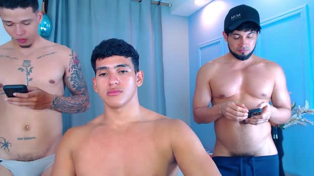 hotcrew_ 12-12-2025 video kissing