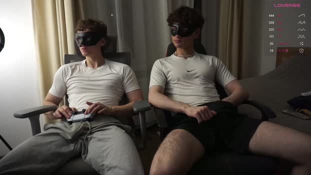 adam_21cm 12-12-2025 video suckshow