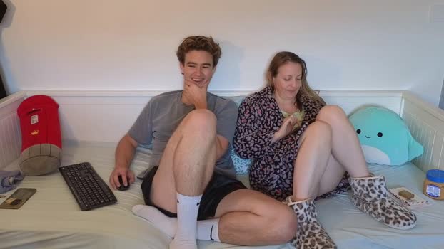 alex83530 Chaturbate Couple 13-12-2025