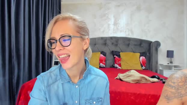 nicepussyfuckk18 Chaturbate Couple 13-12-2025